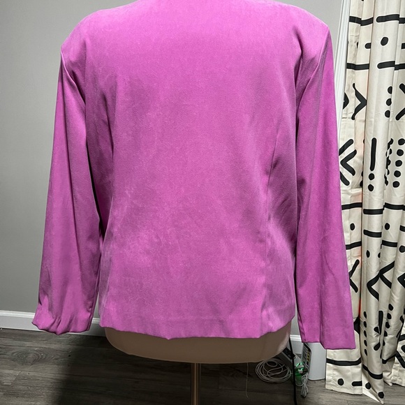 Plus Size Jacket - Picture 3 of 4